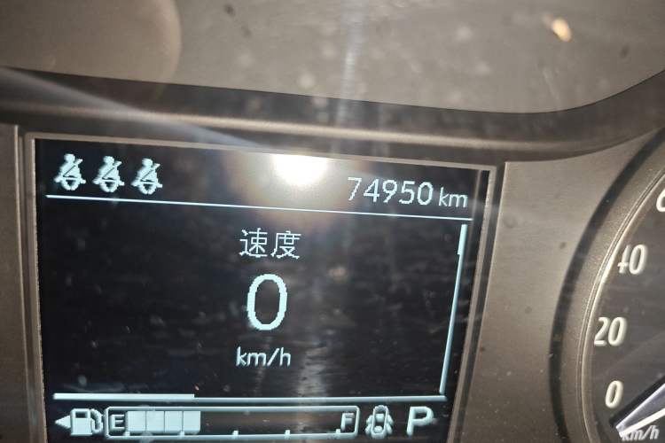 Used Buick Encore 2020 20T CVT Elite Edition Odometer Close Up