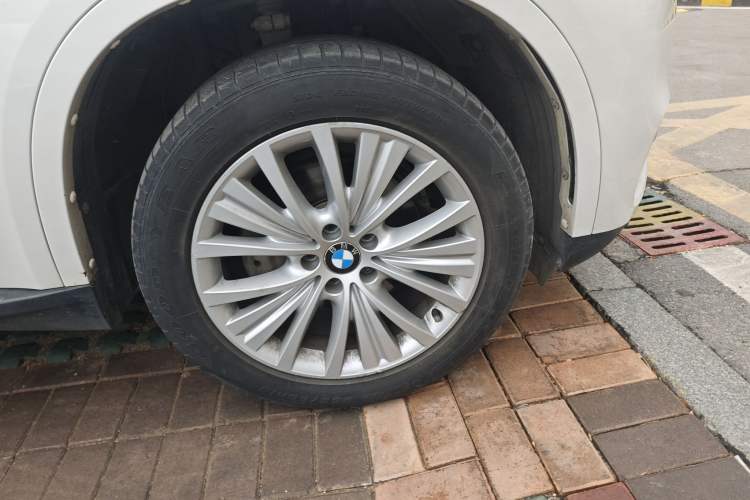 Used BMW X5 2017 xDrive28i
