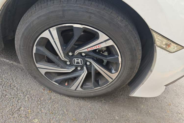 Used Honda Civic 2016 220TURBO CVT Luxury Edition
