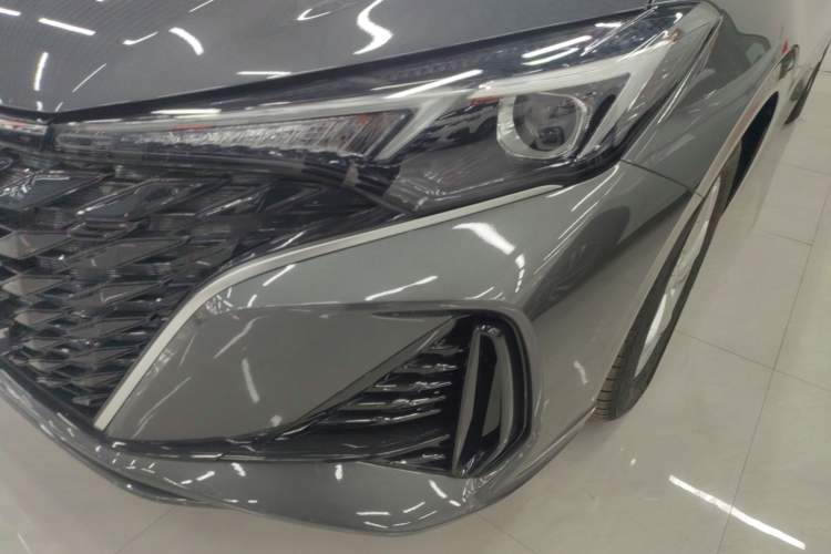 Used CHANGAN Eado 2025 PLUS 1.5L Manual Luxury Edition Left Front Headlight