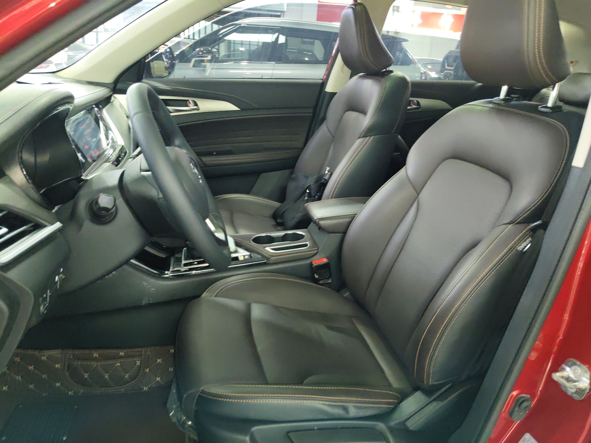 Переднее сиденье в автомобиле