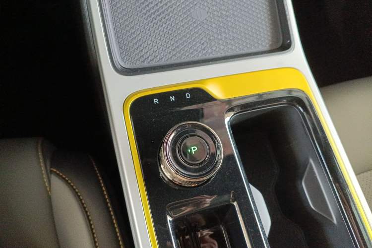 Used AION Y 2022 70 Tech Edition Lithium Iron Phosphate
