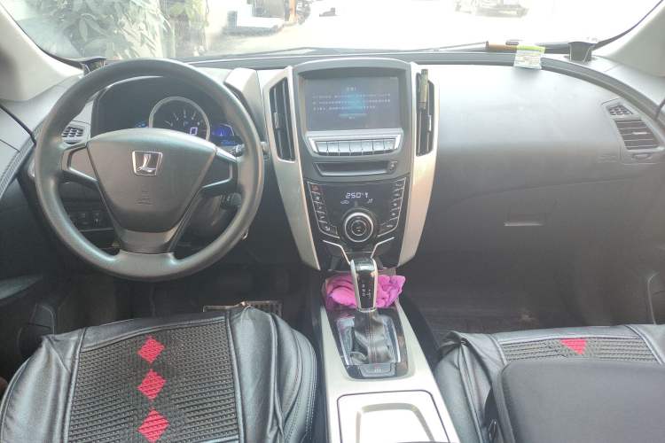 Used Luxgen U6 SUV 2015 1.8T Enhanced Charm Edition
