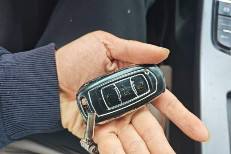 Used Geely Auto Emgrand X7 Sport 2021 1.8TD Manual Two-Wheel Drive Asian Games Edition