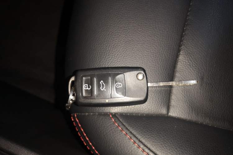 Used Hyundai Verna (new generation) 2020 1.4L CVT TOP Elite Edition Vehicle Key