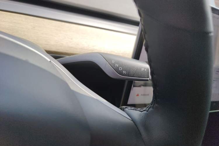 Used Tesla Model Y 2021 Standard Range Rear-Wheel Drive Version