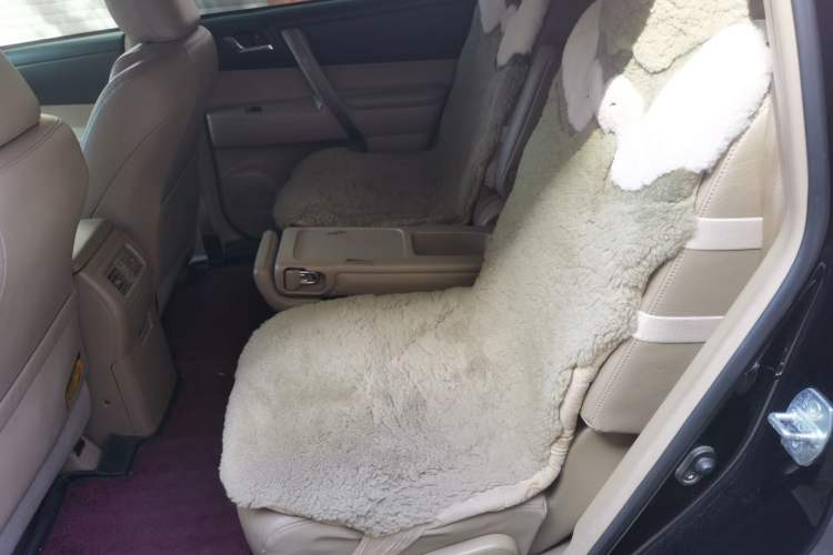 Used Toyota Highlander 2011 2.7L Two-Wheel Drive 5-Seater Sport Edition
