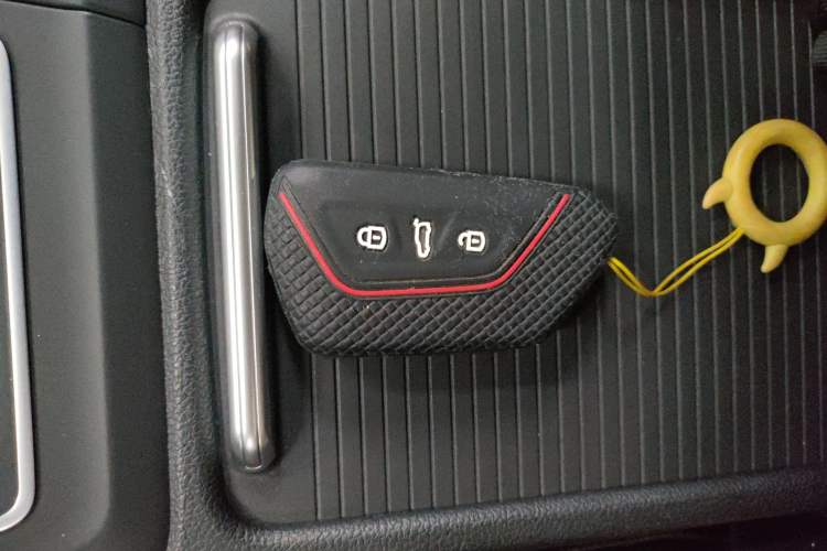 Used Volkswagen Golf 2021 280TSI DSG R-Line Interior 1