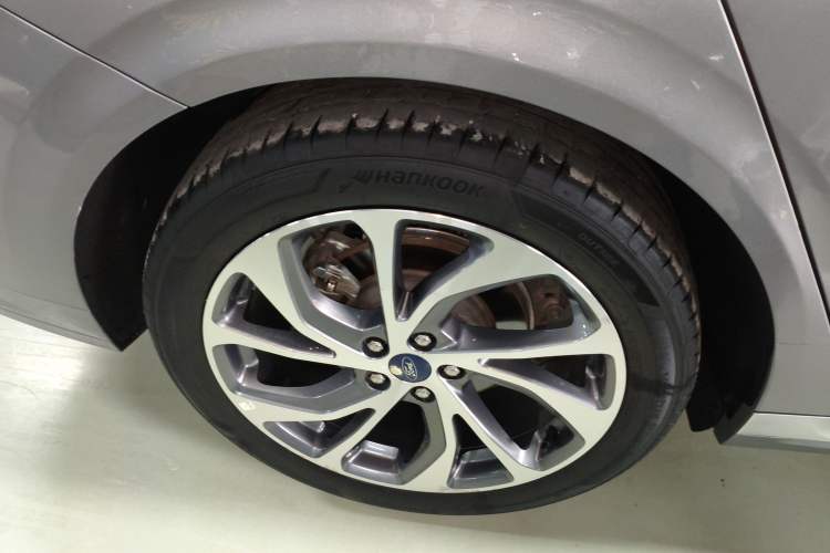 Used Ford Mondeo 2023 EcoBoost 245 Ultimate Model Exterior 5