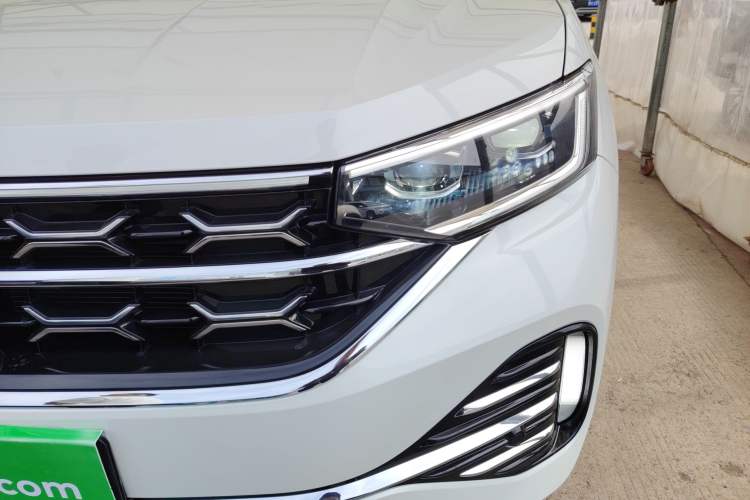 Used Volkswagen Tayron 2023 Revised Version 380TSI All-Wheel Drive R-Line High-Energy Edition Left Front Headlight