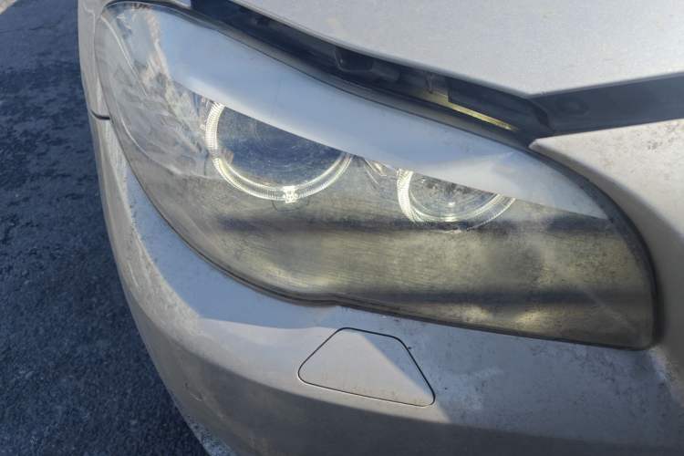 Used BMW 5 Series 2012 530Li Leading Model
