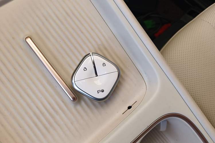 Used Baojun Yunhai 2024 600km Pure Electric Version
