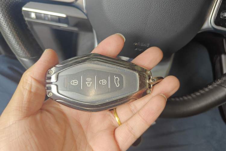 Used JETOUR X70 PLUS 2023 1.6T DCT Stronger 7-Seater