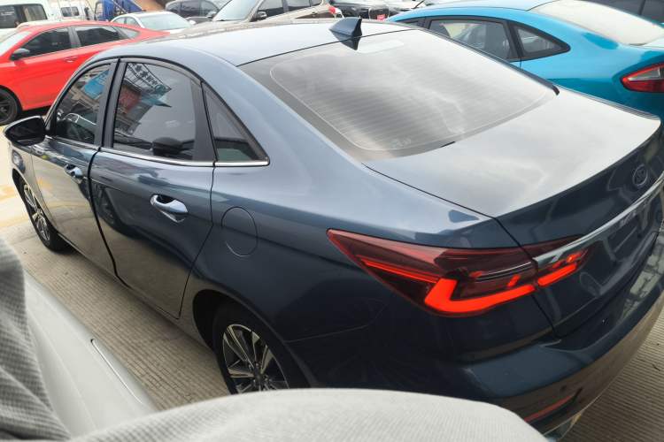 Used Ford Escort 2021 1.5L Automatic Diamond Edition
