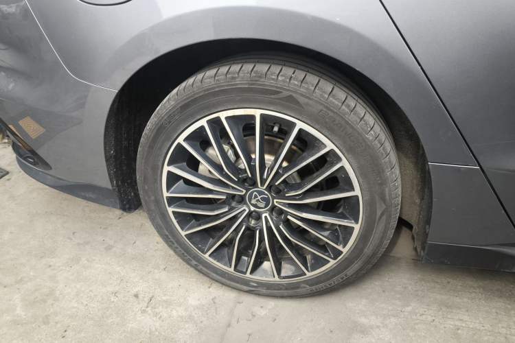 Used BYD Han 2023 DM-i Champion Edition 121KM Prestige Model
