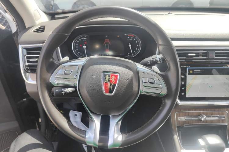 Used Roewe RX8 2019 30T Smart Connectivity Four-Wheel Drive Supreme Flagship Edition Steering Wheel