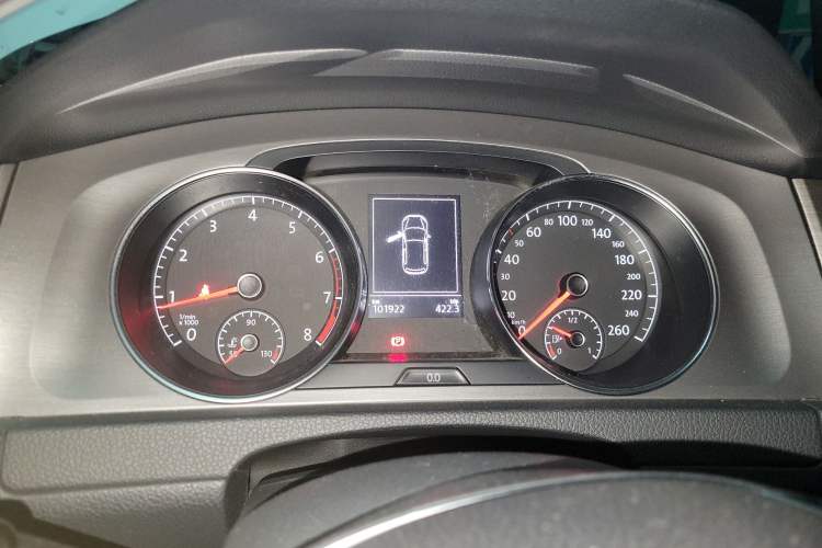 Used Volkswagen Golf 2016 230TSI Automatic Luxury Version
