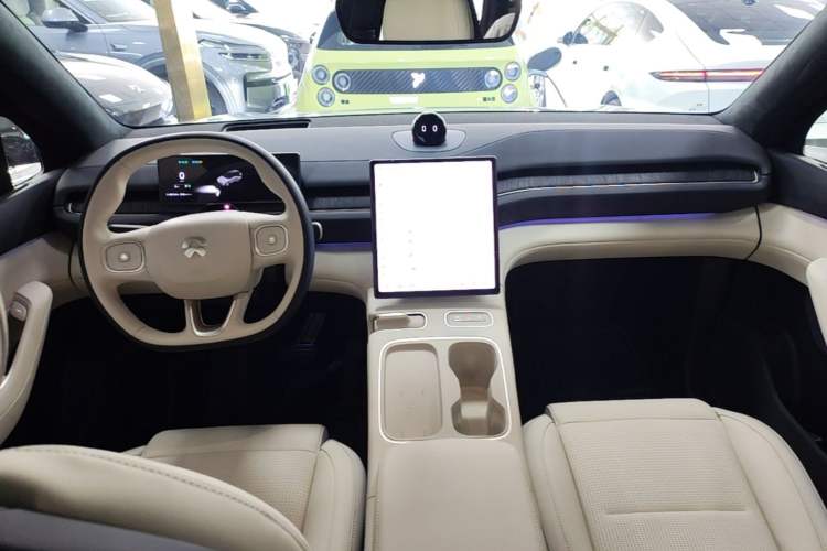 Used Nio ES6 2023 75 kWh
