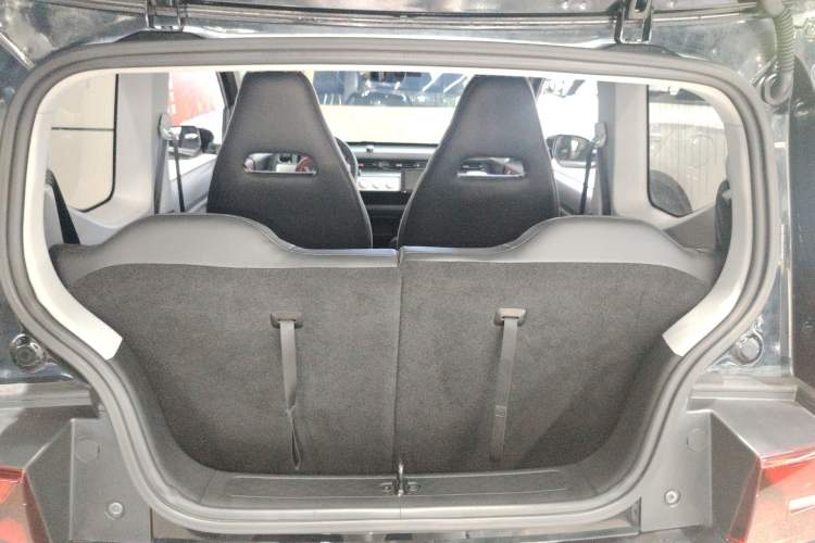 Used Wuling Hongguang MINIEV 2022 GAMEBOY 300km Enthusiast Model with Lithium Iron Phosphate Trunk