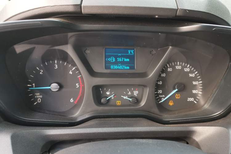 Used Ford Transit 2019 2.0T Diesel Multi-Purpose Commercial Vehicle Short Wheelbase Mid-Roof Design 6-Seater China VI Standard Odometer Close Up