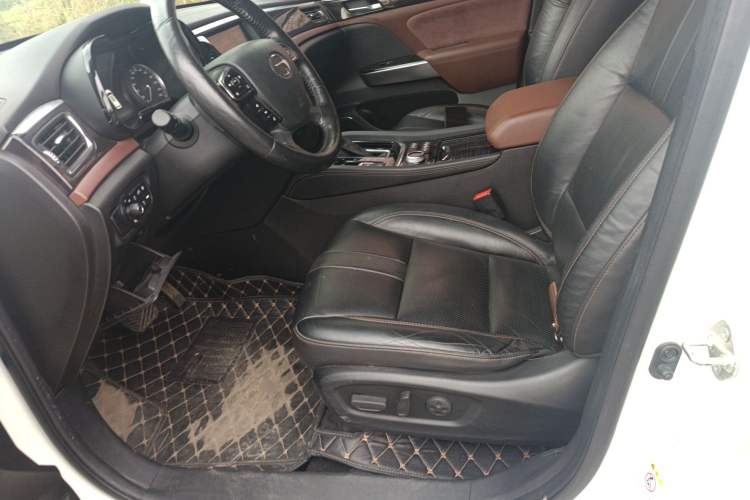 Used GAC Trumpchi GS8 2017 320T Four-Wheel Drive Luxury Smart Connectivity Version (7 Seats)
