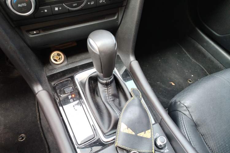 Used Mazda Mazda 3 Axela 2017 Sedan 2.0L Automatic Prestige Model China V Standard