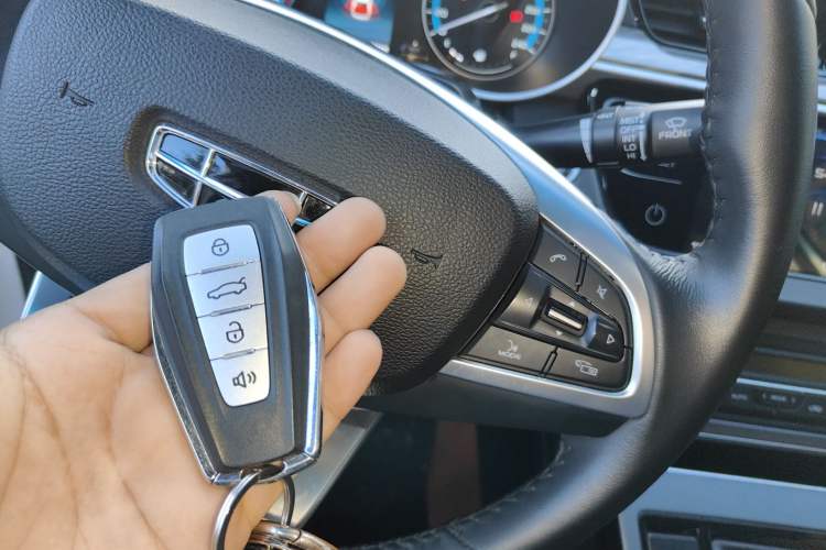 Used Geely Auto Emgrand 2019 Leading Edition 1.5L Manual Luxury Model China VI Standard
