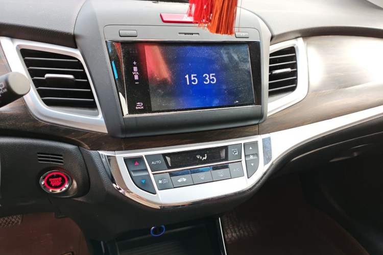 Used Honda Jade 2017 210 TURBO CVT Luxury Edition 5 Seats Audio And AC Panel