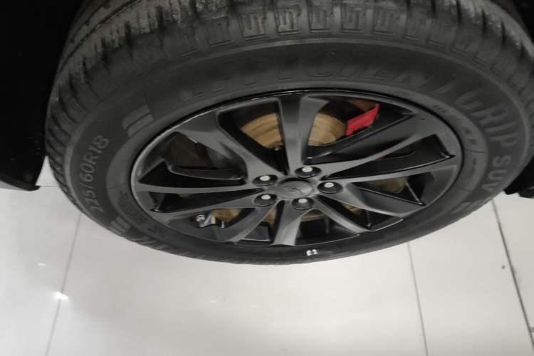 Used Chevrolet Equinox 2019 Redline 550T Automatic All-Wheel-Drive RS Model China VI Standard Right Rear Wheel Hub