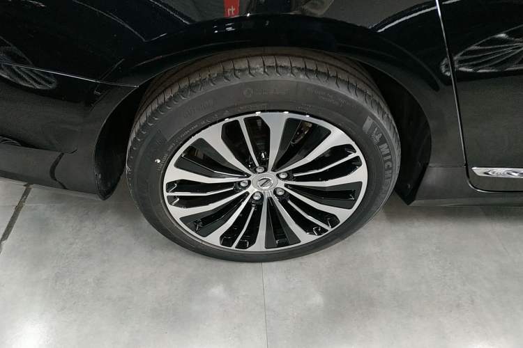 Used Volvo S90 2024 B5 Zhiyi Luxury Edition
