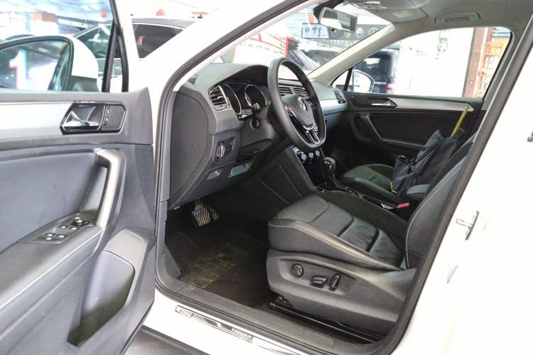 Used Volkswagen Tiguan L 2018 330TSI Automatic Two-Wheel Drive Comfort Edition