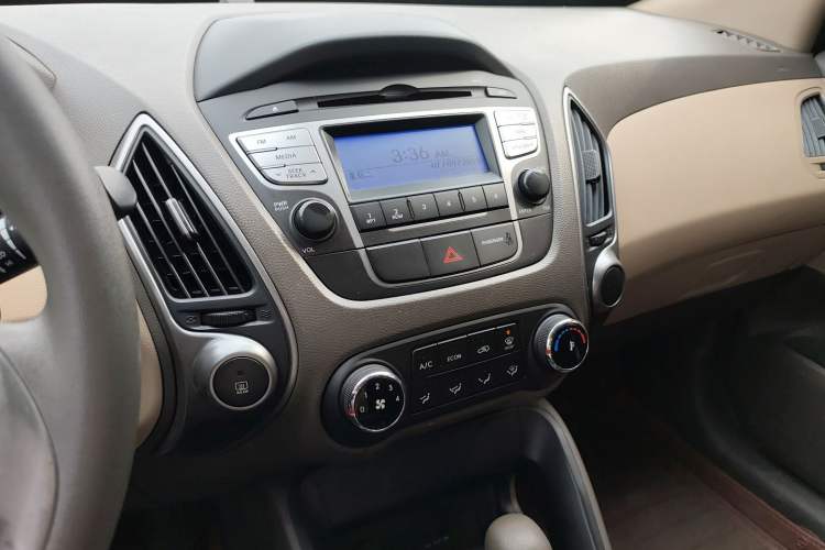 Used Hyundai ix35 2013 2.0L Automatic 2WD Comfort GL China IV Standard