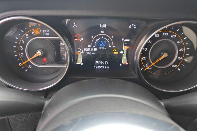 Used Jeep Wrangler 2019 2.0T Sahara 4-Door Version China V Standard
