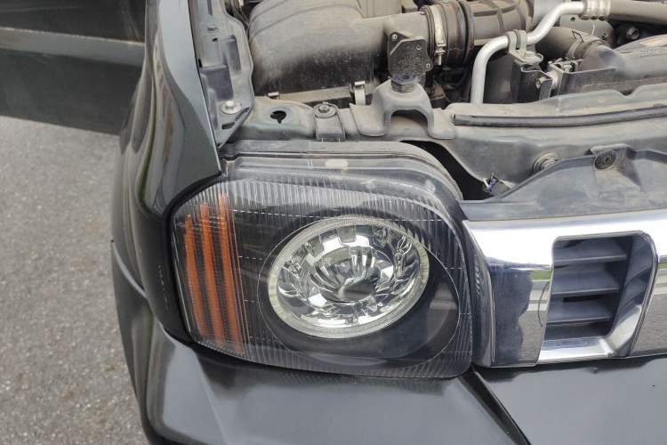Used Suzuki Jimny 2015 1.3 AT JLX Right Front Headlight