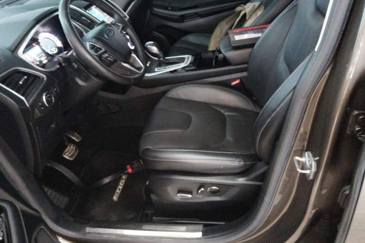 Used Ford Edge 2016 EcoBoost 245 Four-Wheel Drive Titanium 7-Seater