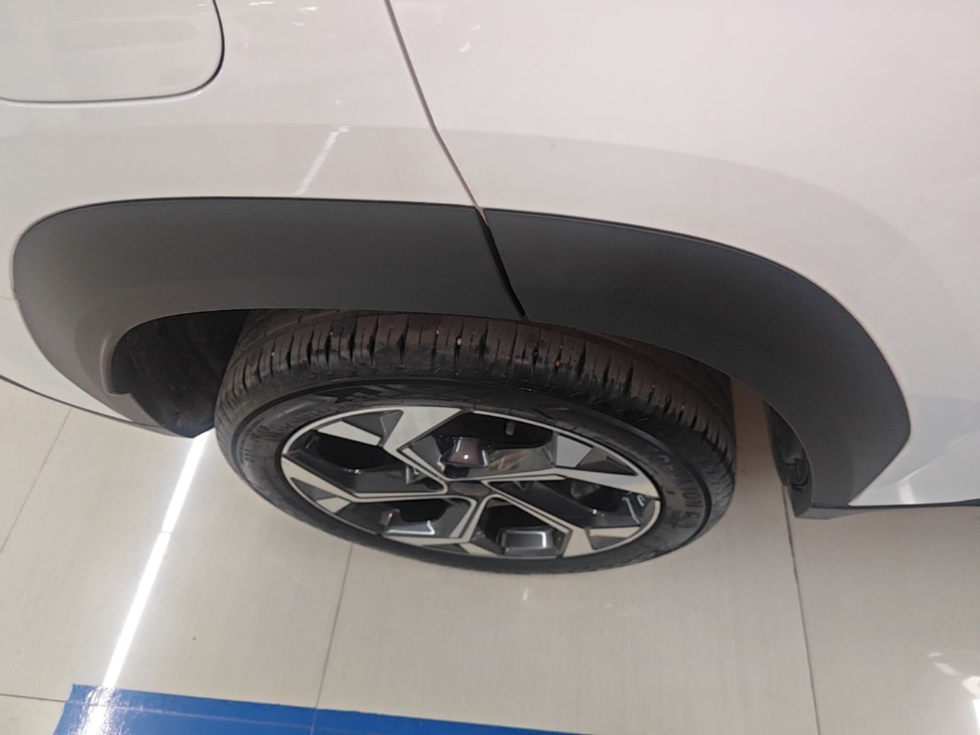 Geely Auto FX11 2023 2.0TD DCT Prestige Edition — снимка 11