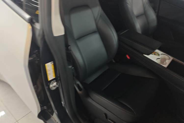 Used Tesla Model Y 2024 Rear-Wheel-Drive Version