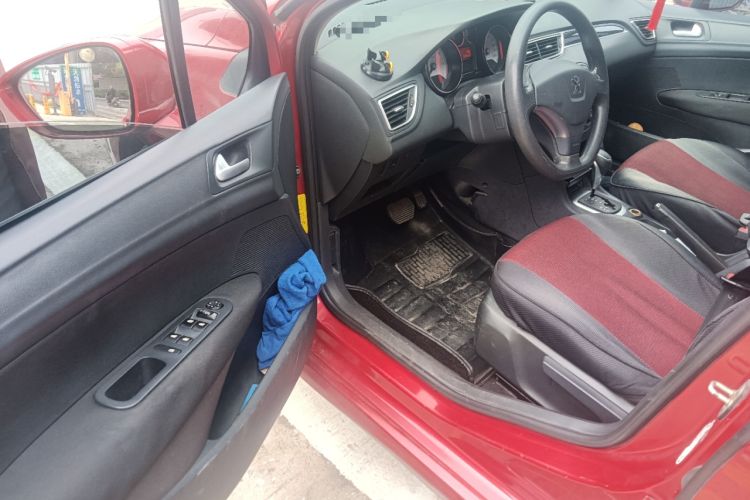 Used Peugeot 308 2014 Enjoy Edition Classic 1.6L Automatic Premium Model
