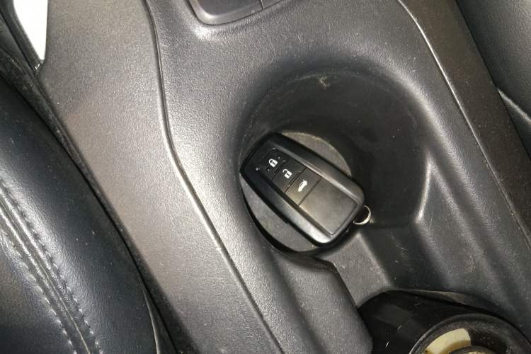 Used Toyota Levin 2019 185T CVT Luxury Edition China VI Standard Vehicle Key