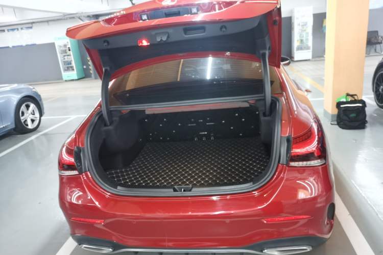 Used Mercedes-Benz A-Class 2020 Restyled A 200 L Sport Sedan Fashion Version