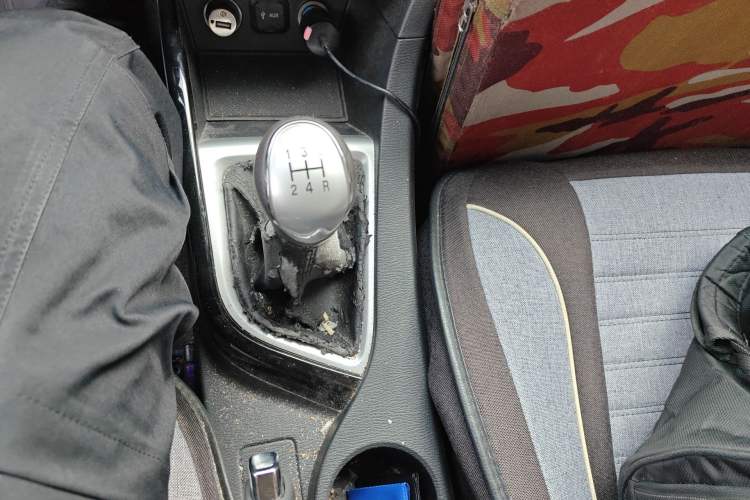 Used CHANGAN Alsvin V7 2015 1.6L Manual Joyride Model China IV Standard Gear Lever