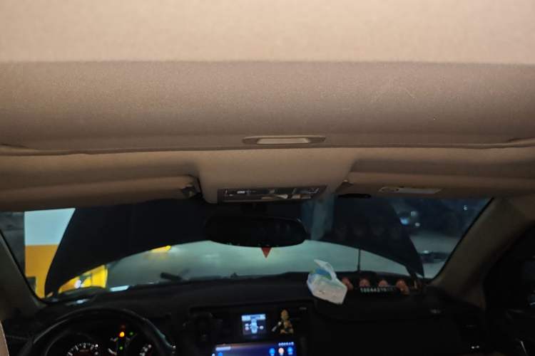 Used Toyota Highlander 2012 3.5L 4x4 7-Seater Luxury Edition Headliner