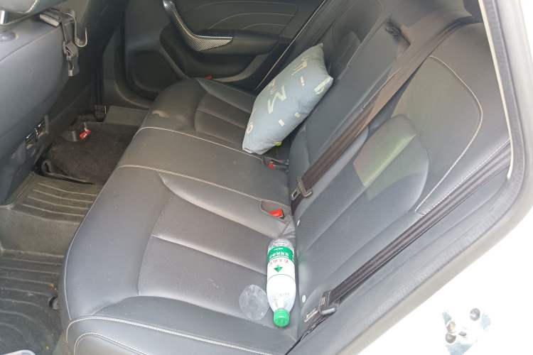 Used Roewe i6 2020 PLUS 1.6L CVT 4G Connected Glory Flagship Edition