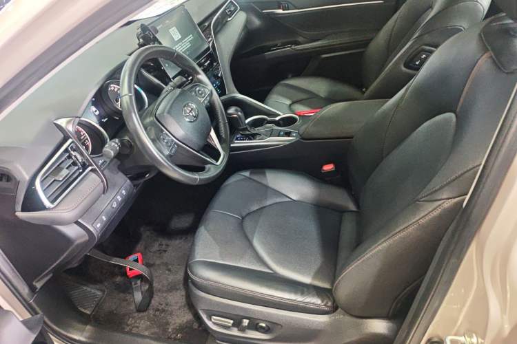 Used Toyota Camry 2023 2.0G Luxury Edition