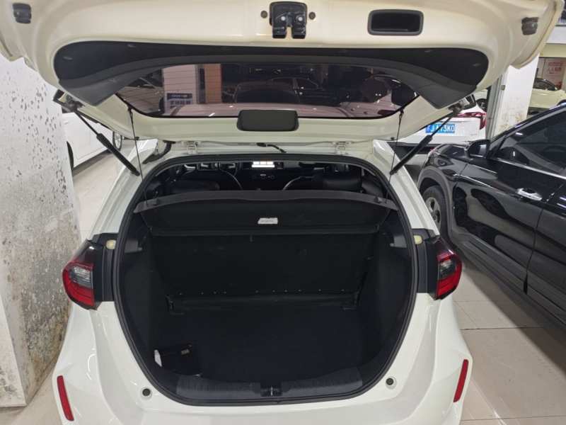 Used Honda Fit 2022 1.5L CVT Trendy Sunroof Edition — 18