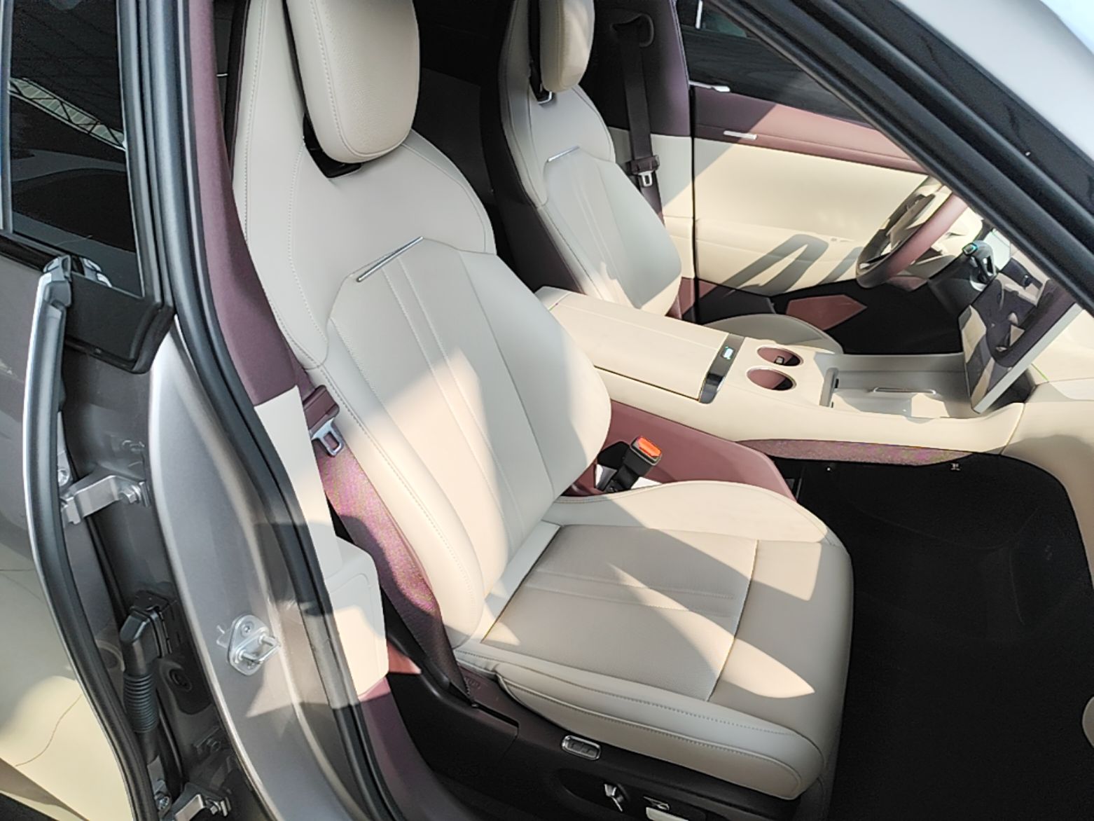 Xiaomi Auto YU7 2025 Ultra-Long Range Rear-Wheel Drive Version — снимка 19
