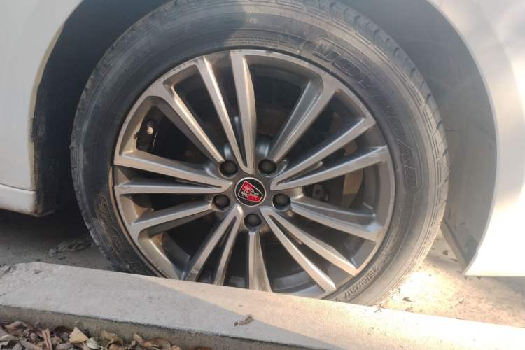 Used Roewe i6 2020 PLUS 1.6L CVT 4G Connected Glory Flagship Edition