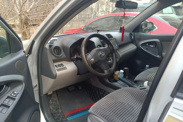 Used Toyota RAV4 2009 2.4L Automatic Luxury Edition