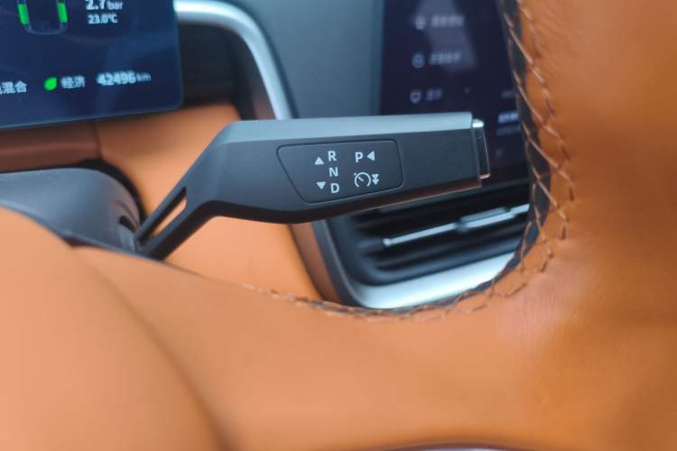 Used Dongfeng eπ eπ008 2025 210 Ultra LikeYi Edition 5-Seater Gear Lever