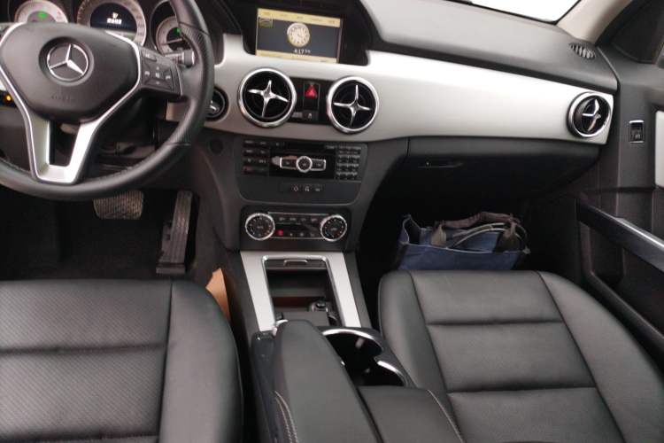 Used Mercedes-Benz GLK-Class 2014 GLK 260 4MATIC Dynamic Model